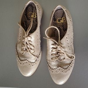 GB Gianni Bini Women's Wingtip Oxfords